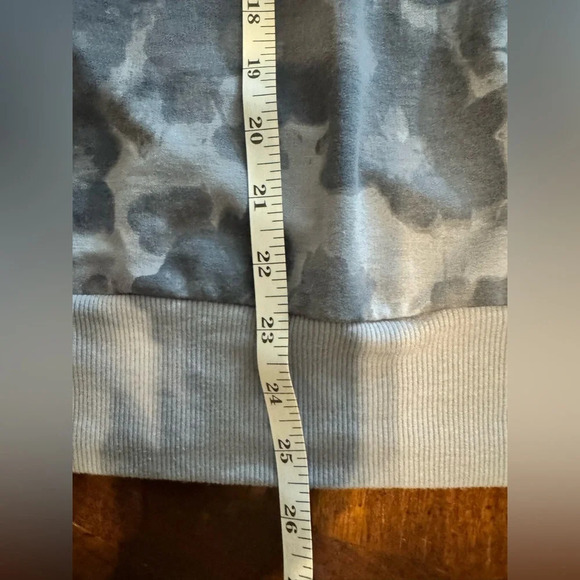 Mondetta Women's Printed Crewneck Active Sweatshirt Soft Gray Blue Size Large - Picture 9 of 11